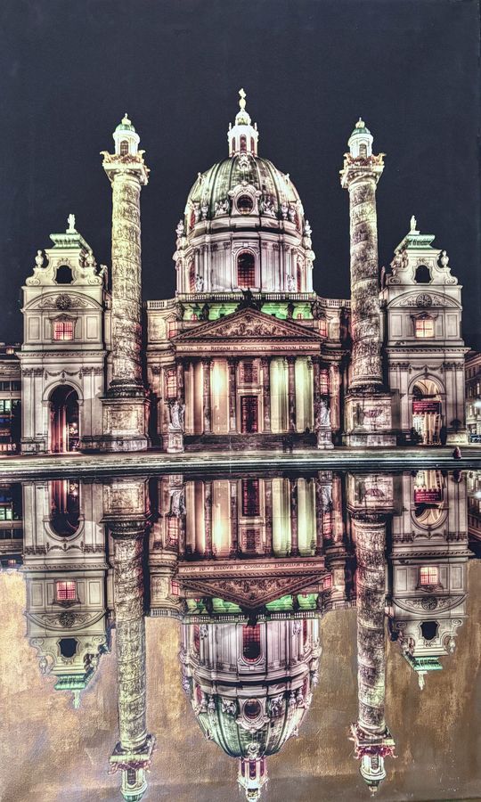 Karlskirche, gespiegelt